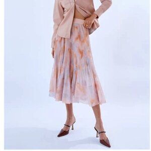 Wilfred Pleated Midi Skirt in Peach and White